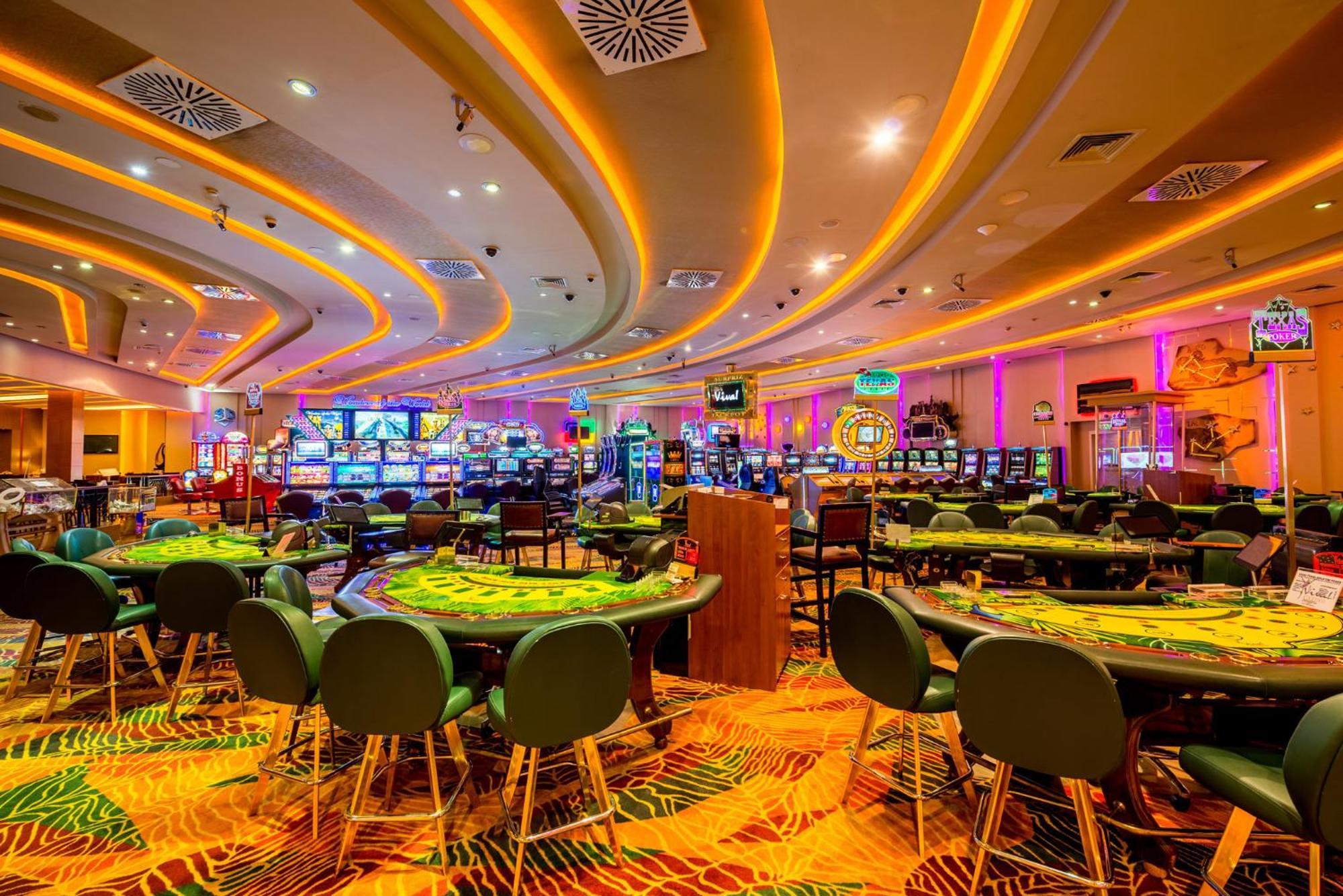 Vuni Palace & Casino & Ξενοδοχείο